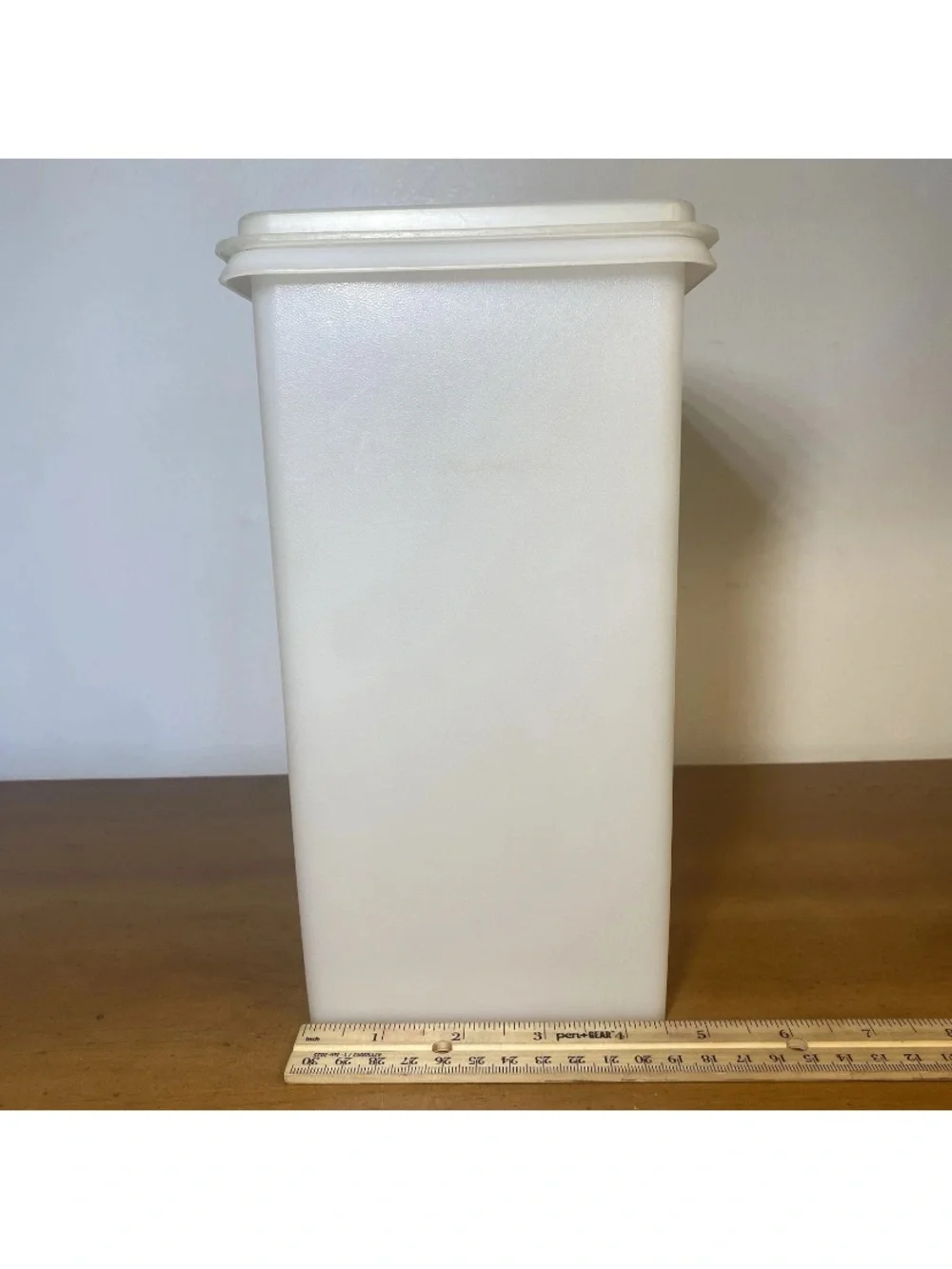Vintage Tupperware Cracker Keeper Square Container 1314-6 Frosted Lid 1315-1